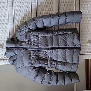 North Face Woman's 550 Puffer